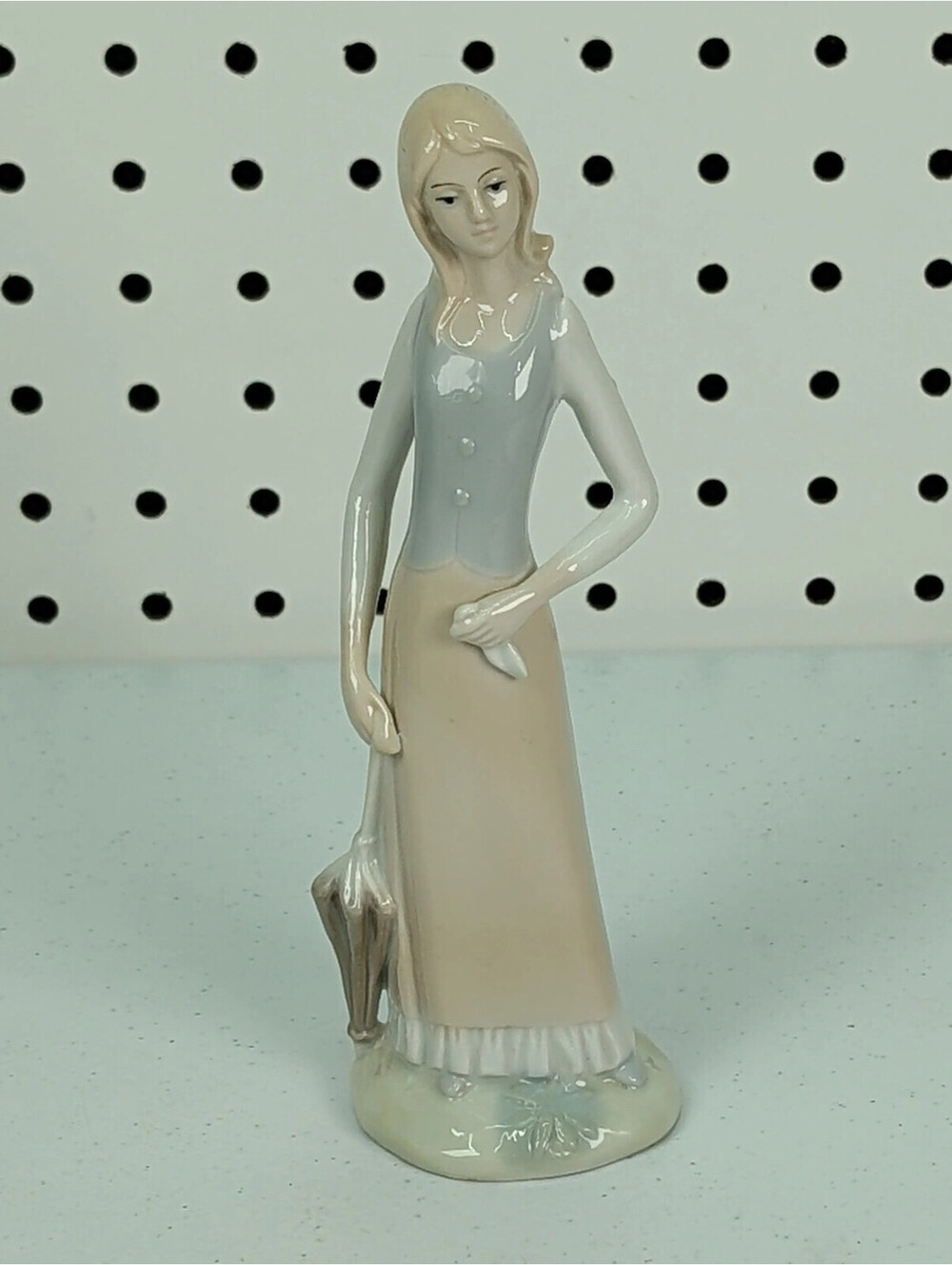 Lladro Style Japanese Figurine with Parasol #4988 Porcelain Figurine Woman